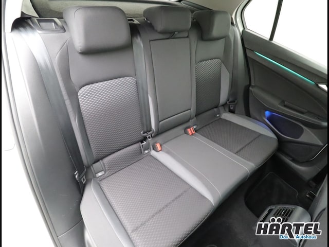 Volkswagen Golf 1.5 eTSI DSG