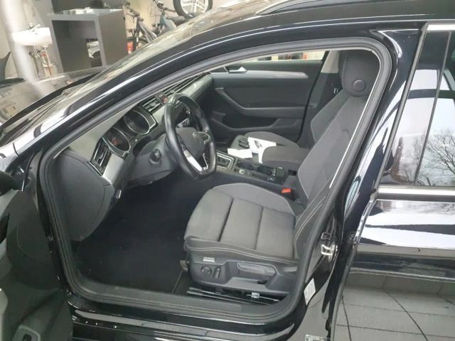 Volkswagen Passat 1.5 TSI Business DSG
