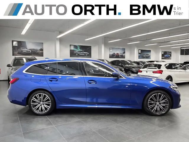 BMW 320 320d M-Sport Touring xDrive