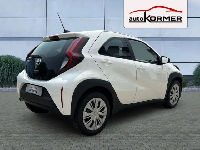 Toyota Aygo X 1.0 VVT-i Business Hatchback