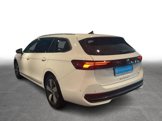 Volkswagen Passat 1.5 eTSI DSG Variant