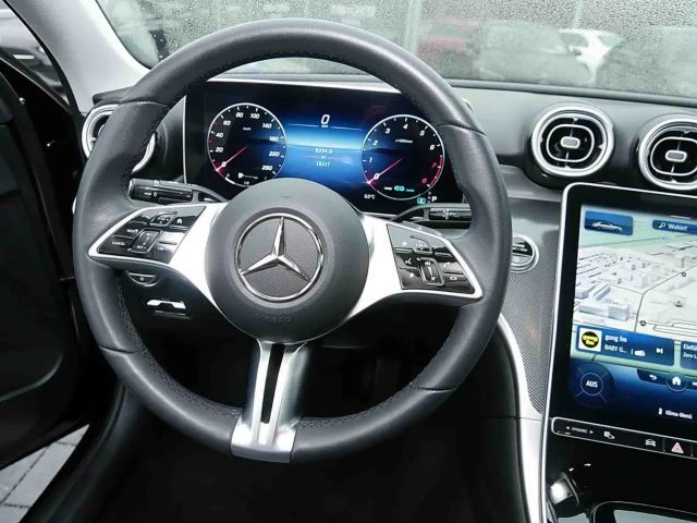 Mercedes-Benz C 200 4MATIC AVANTGARDE Sedan