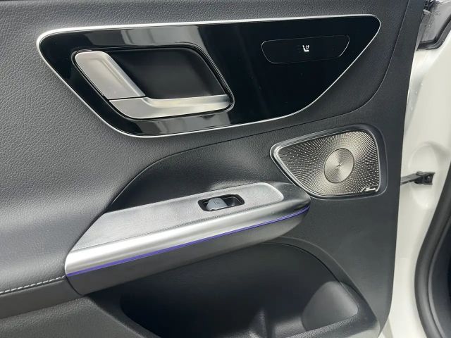 Mercedes-Benz EQE 300 AMG Line Sedan