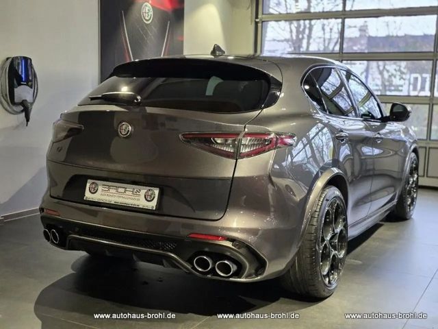 Alfa Romeo Stelvio Q4 Quadrifoglio