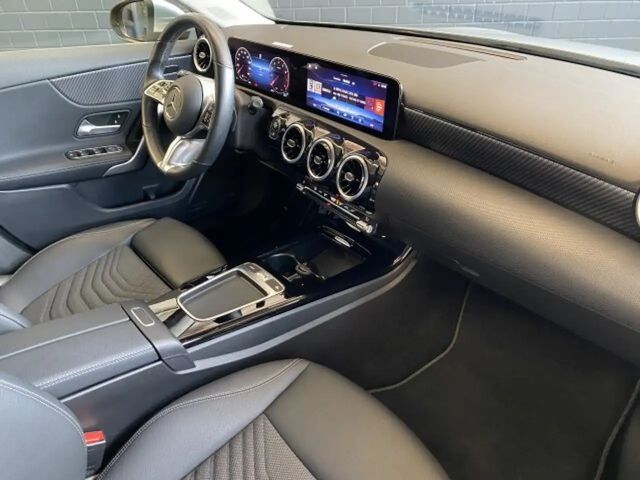 Mercedes-Benz A 180 Progressive