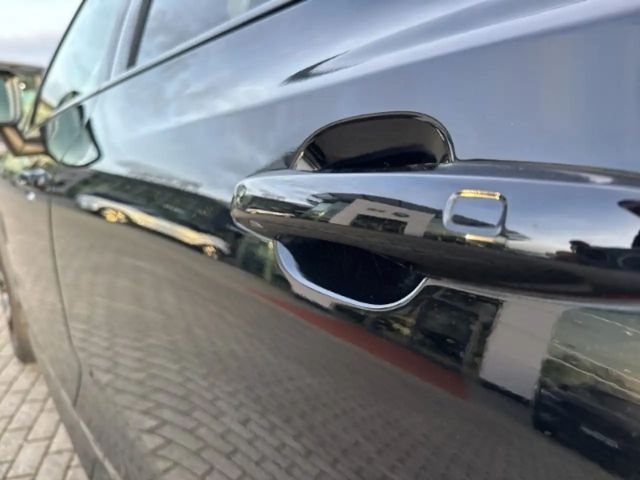 Volvo XC60 Dark Plus T6