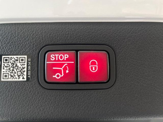 Mercedes-Benz EQS 450 Sedan