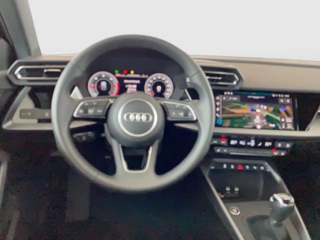 Audi A3 30 TDI Sedan