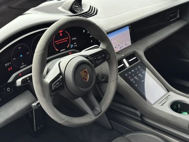 Porsche Taycan GTS Sport Turismo