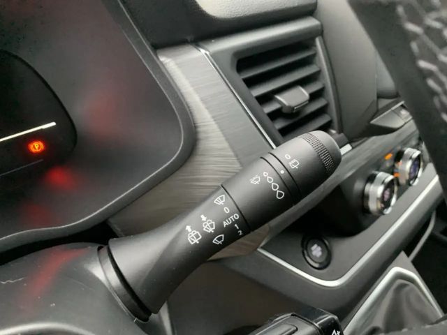 Renault Trafic Blue Grand Spaceclass