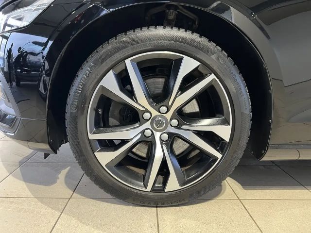 Volvo V60 Momentum