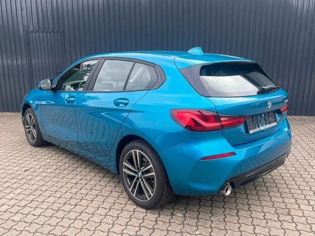 BMW 116 116i 5-deurs Sedan
