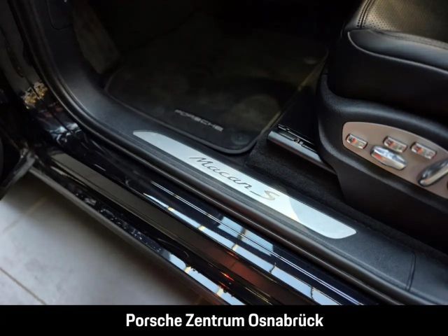 Porsche Macan S