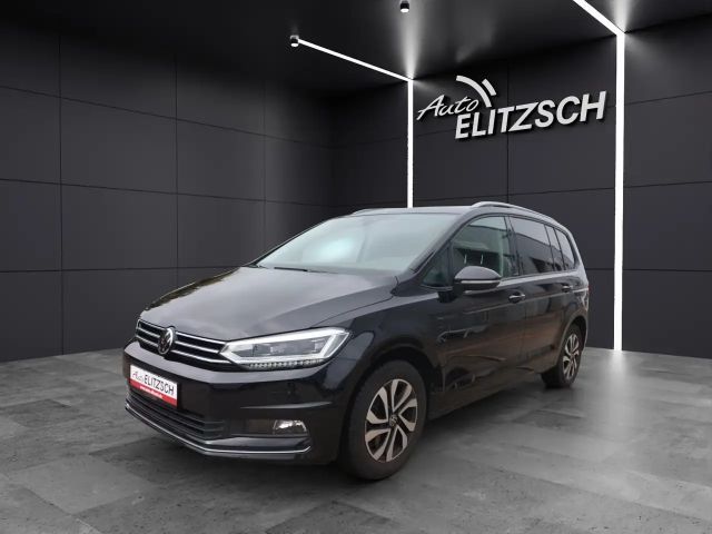 Volkswagen Touran TSI Active STH LED Navi ACC Park-Assist SH