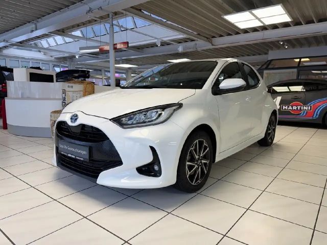 Toyota Yaris Hybride Team D