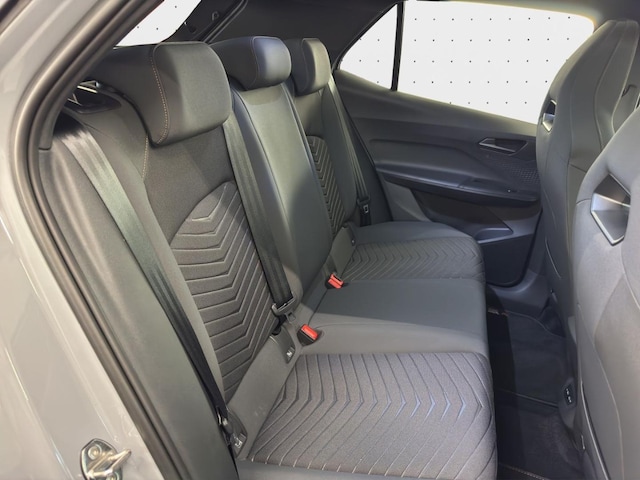 Cupra Born Born *WÄRMEPUMPE*Navi*Kamera*Keyless*19ZOLL*LED*ACC*62 kWh*