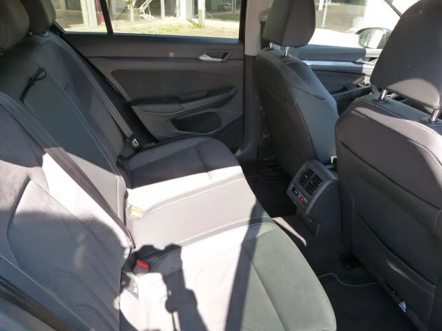 Volkswagen Golf 1.5 eTSI DSG Style