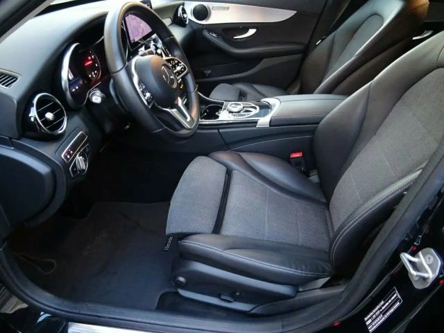 Mercedes-Benz C 220 AVANTGARDE C 220 d Estate