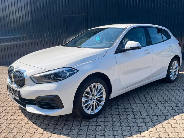 BMW 116 116i 5-deurs Sedan