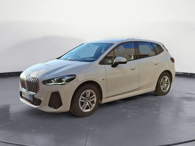 BMW 218 *M-Paket*LED*Navi*AHK*LED*DAB