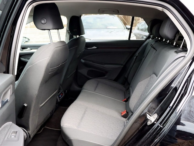 Volkswagen Golf 1.5 eTSI DSG Golf VIII Move