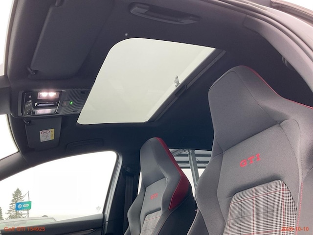 Volkswagen Golf 2.0 TSI DSG GTI Style