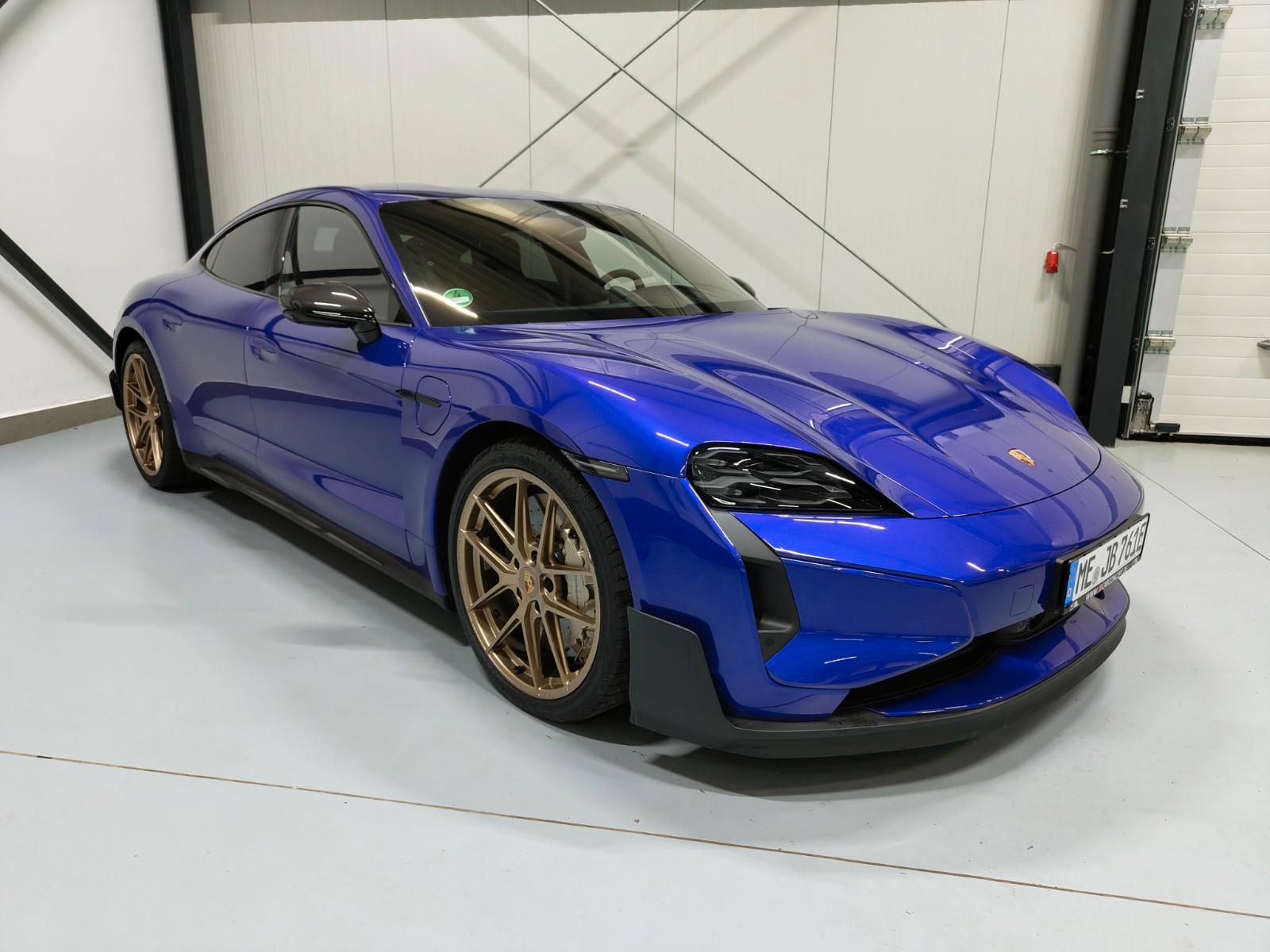 Porsche Taycan 4 Turbo