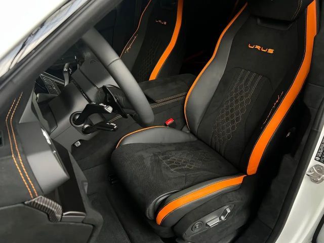 Lamborghini Urus Performante