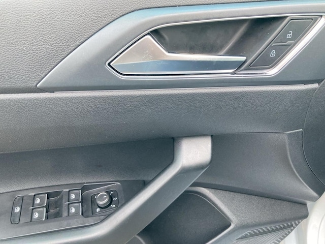 Volkswagen Taigo 1.0 TSI DSG R-Line