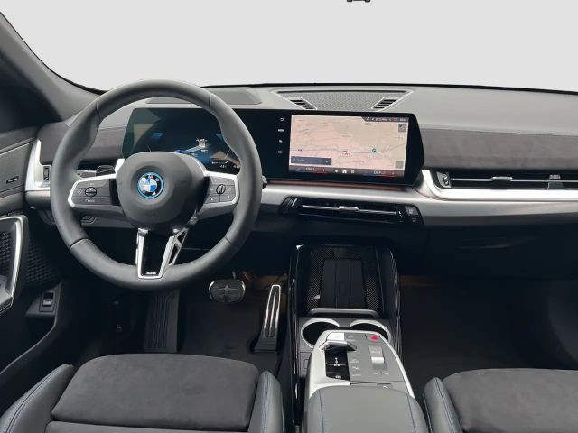 BMW iX2 eDrive20