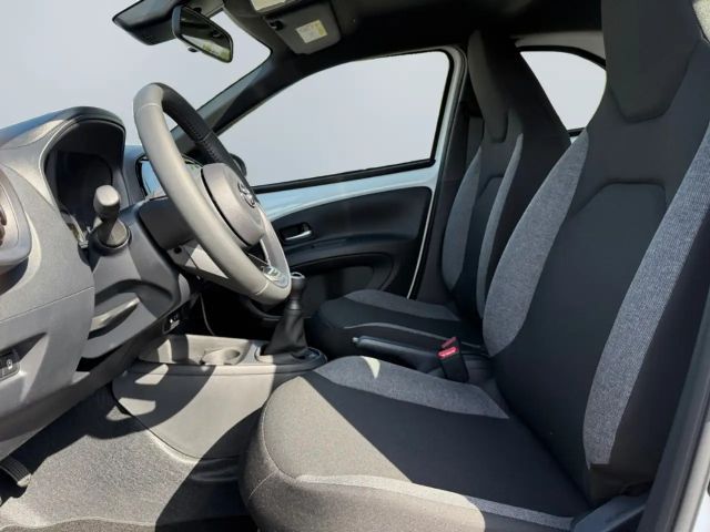 Toyota Aygo X Business Comfort Hatchback