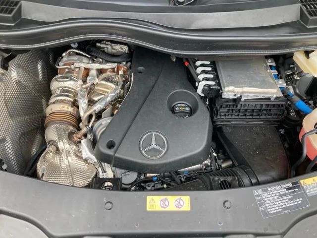 Mercedes-Benz V 300 AMG Line Extralang V 300 d