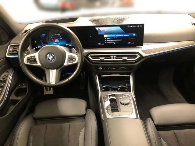 BMW 330 330e xDrive