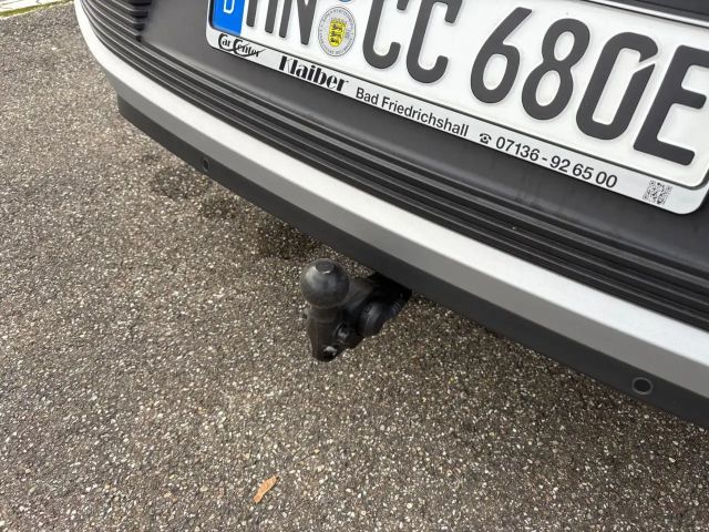 Ford Explorer Extended range Premium RWD