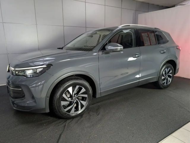 Volkswagen Tiguan 2.0 TDI"Life"ACC AHK App LaneASS Rear