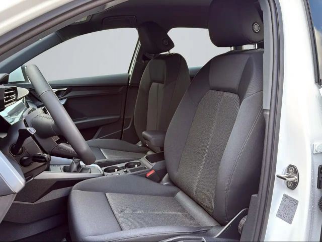 Audi A3 30 TFSI Sedan