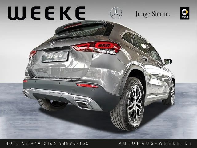 Mercedes-Benz GLA 180 Progressive