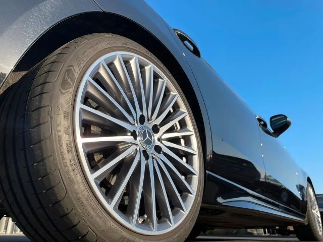 Mercedes-Benz C 200 AMG Line Sedan