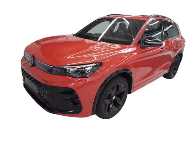 Volkswagen Tiguan Tiguan 2.0 TDI DSG  R-Line Black Style* AHK*Pano* StHzg* Kamera* Keyless * Anschlussgarantie*