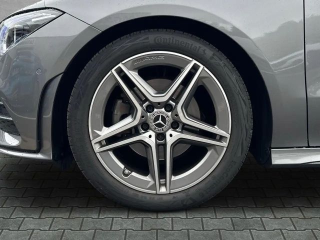 Mercedes-Benz CLA 200 AMG Line