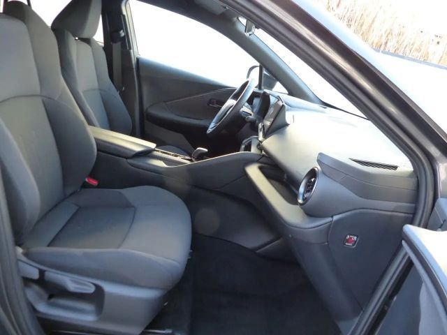 Toyota C-HR Teamplayer LED NAVI CAM el.Heckklappe SHZ