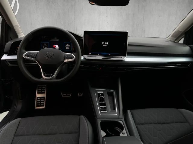 Volkswagen Golf 1.5 eTSI DSG Golf VIII