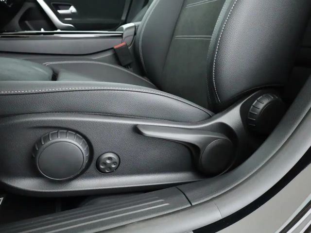 Mercedes-Benz CLA 200 Shooting Brake