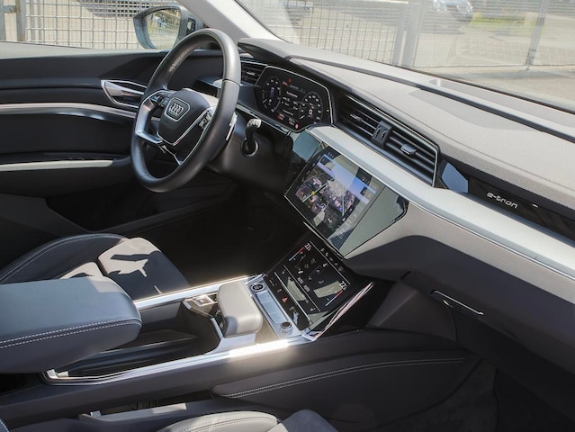 Audi Q8 e-tron 50 Quattro