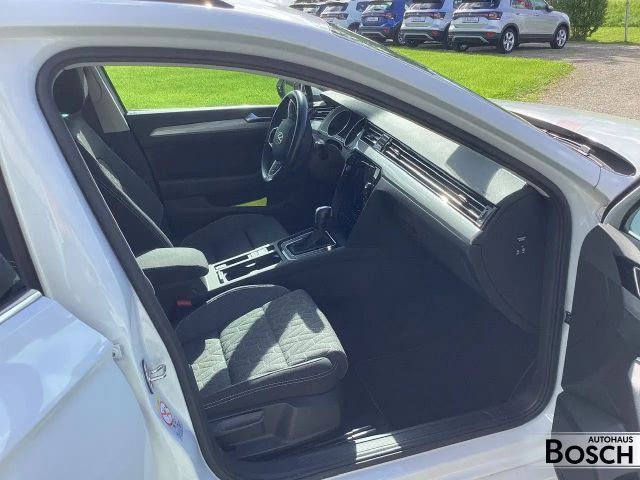 Volkswagen Passat 1.5 TSI Business DSG Variant