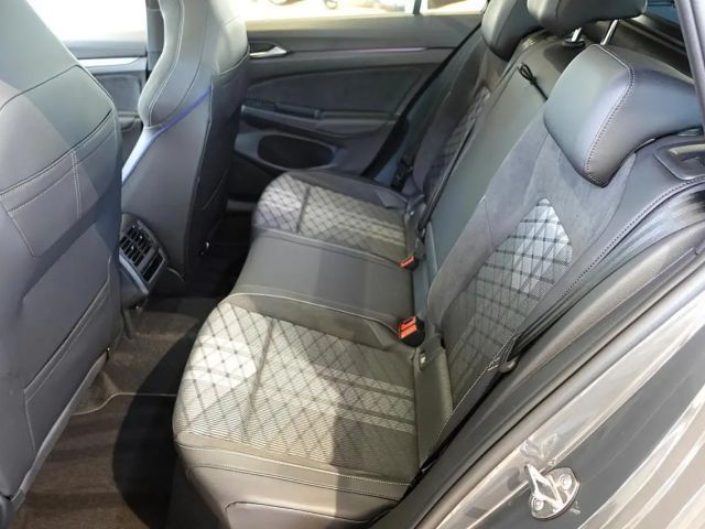 Volkswagen Golf DSG R-Line Variant