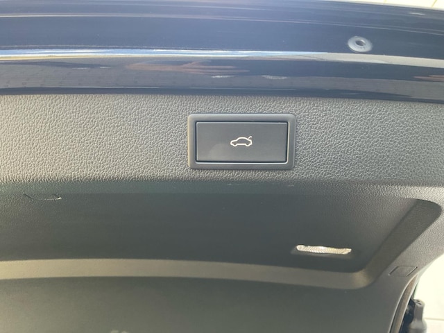 Skoda Superb 2.0 TDI Combi Sportline