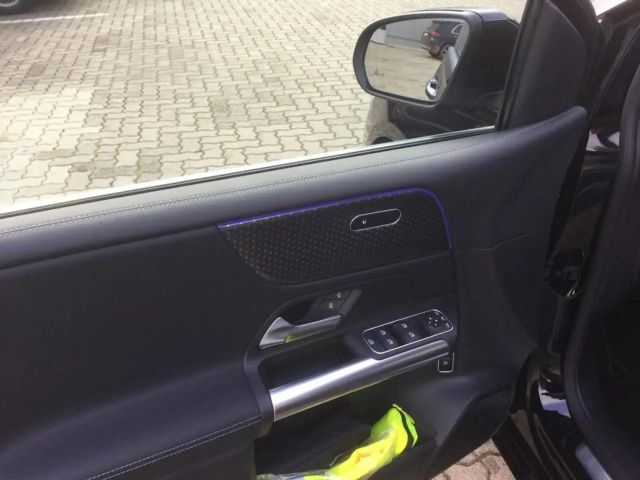 Mercedes-Benz B 180 Progressive