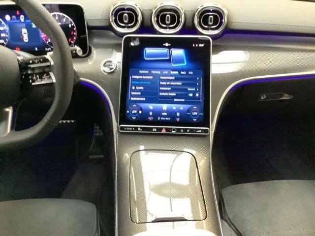 Mercedes-Benz C 180 AMG Line Sedan