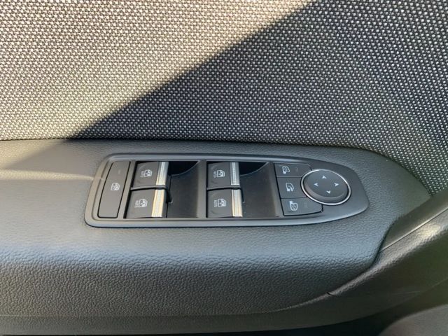 Renault Captur EDC Hybrid Techno